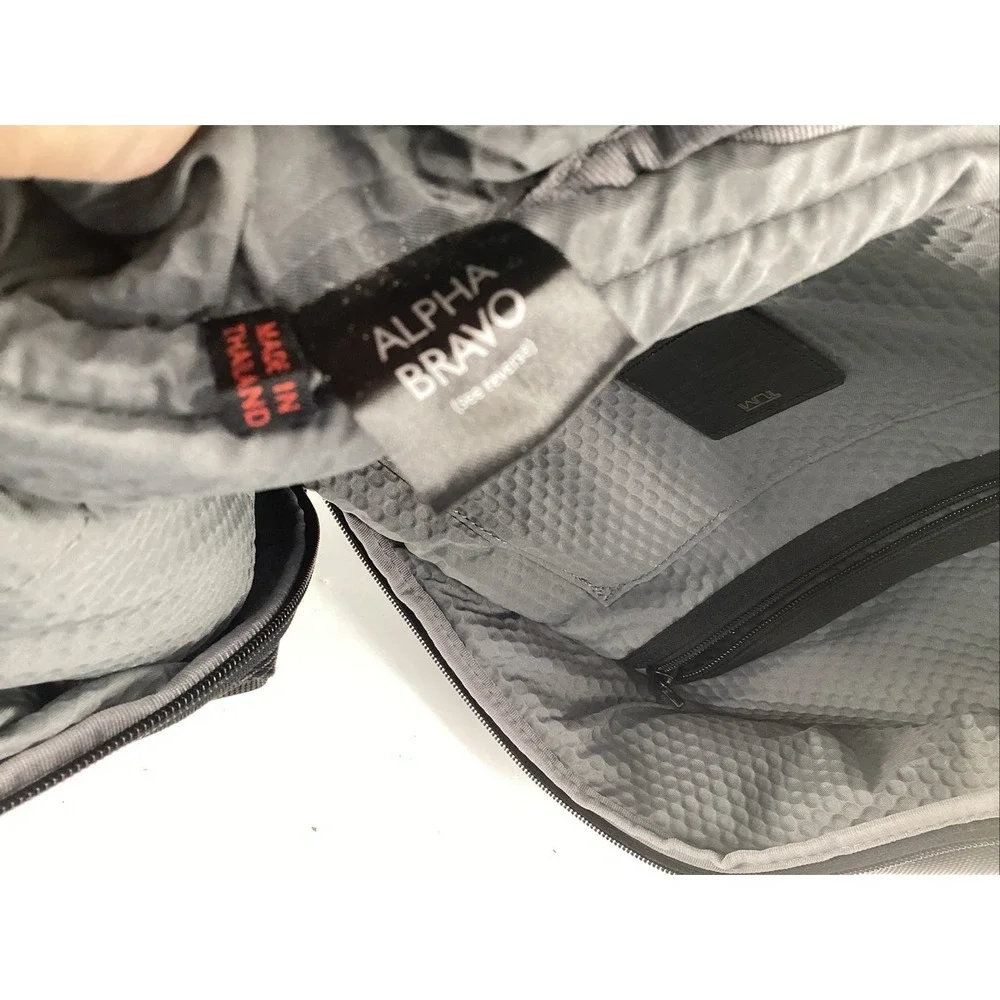 Tumi alpha bravo Cannon Nylon Laptop Backpack black One Zipper Not Working